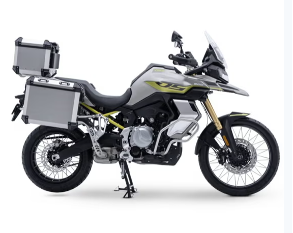 Voge 900