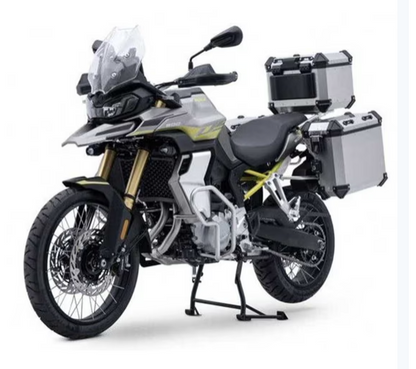 Voge 900